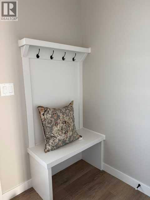 9 Gray Close Property Photo 2