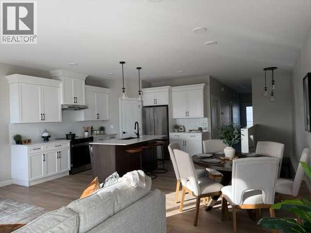 9 Gray Close Property Photo 20