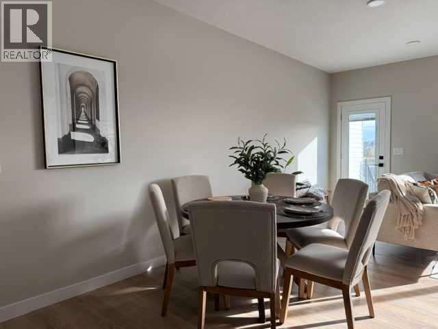 9 Gray Close Property Photo 29