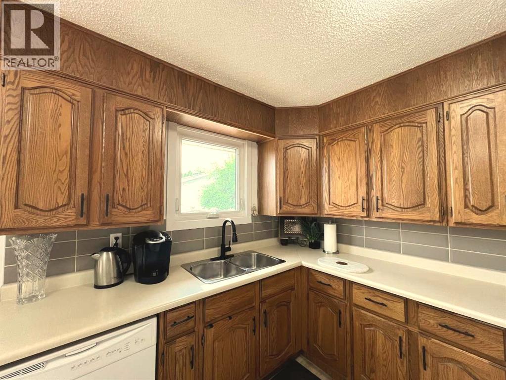 2231 20 Avenue Se Property Photo 6