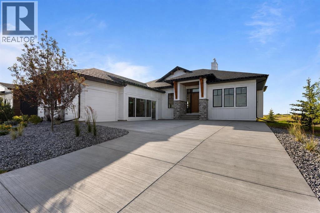 8 Monterra Rise Property Photo 1