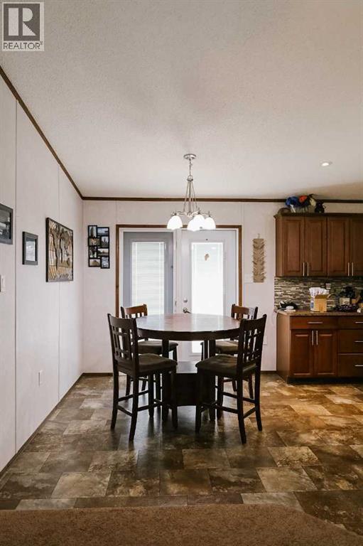 9718 103 Street Property Photo 6