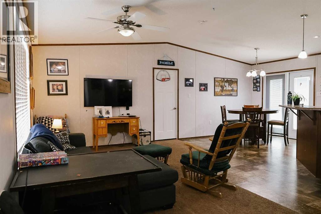 9718 103 Street Property Photo 7