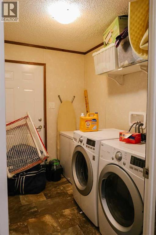 9718 103 Street Property Photo 9