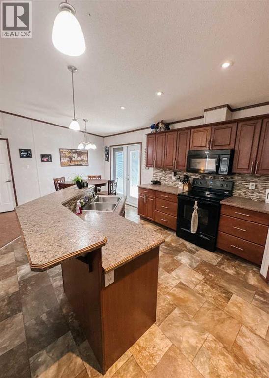 9718 103 Street Property Photo 20