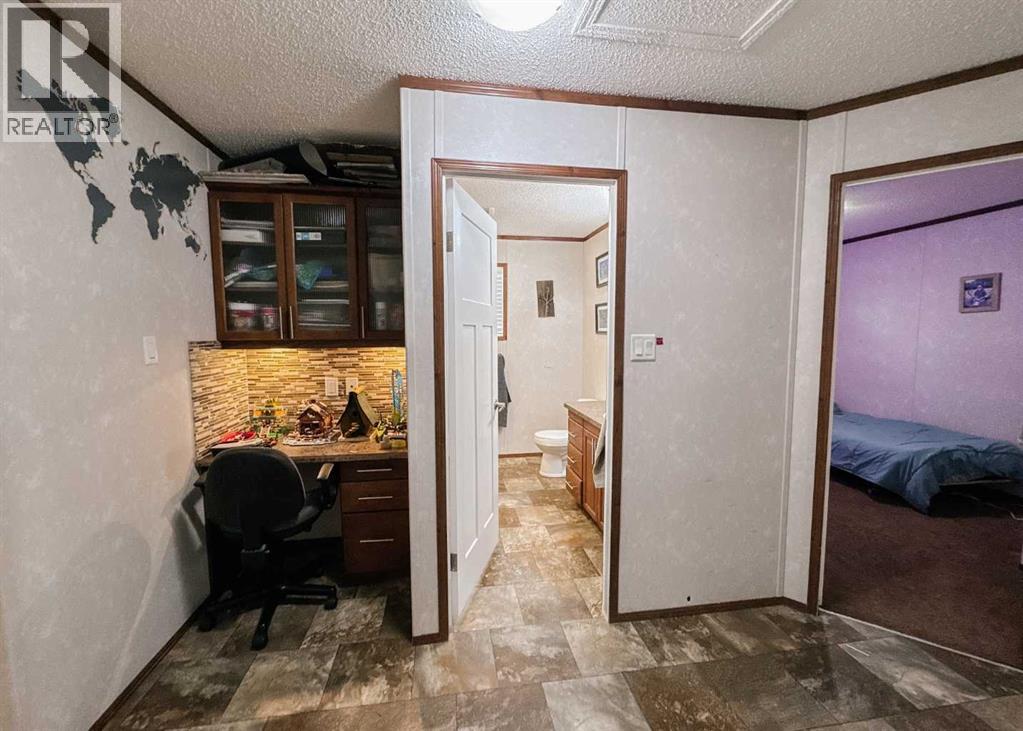 9718 103 Street Property Photo 24