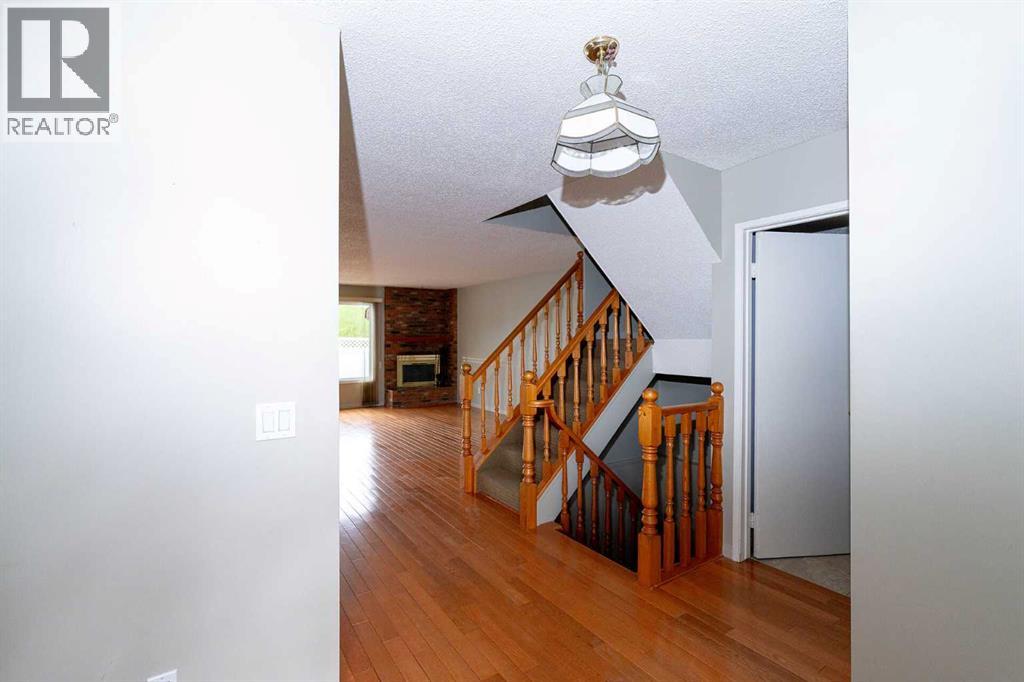 228 Theodore Place Northwest Property Photo 4