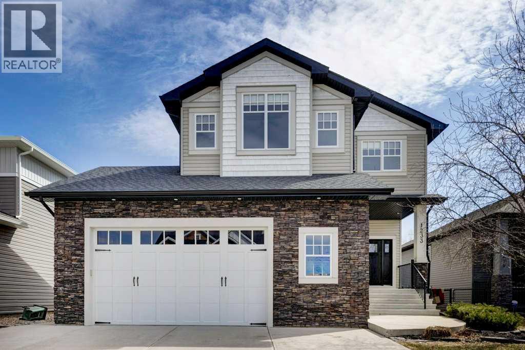 1233 Hillcrest Manor Estates Property Photo 1