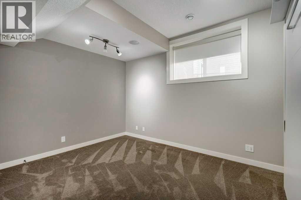 1233 Hillcrest Manor Estates Property Photo 32