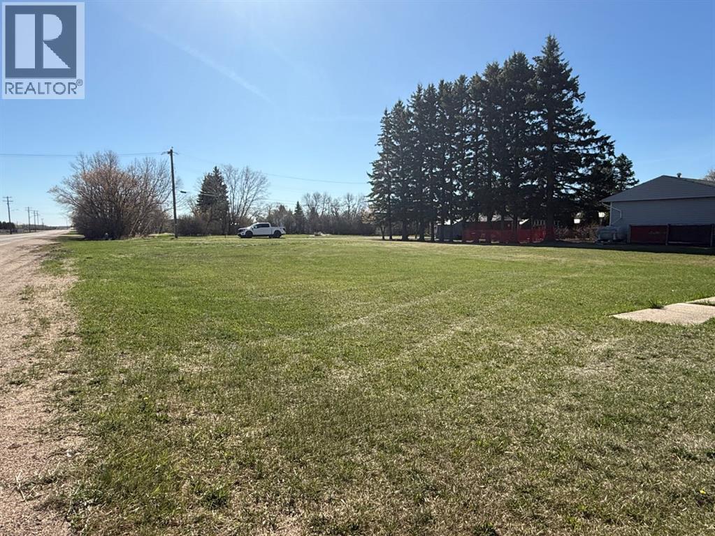 4911 48 Avenue Property Photo 4