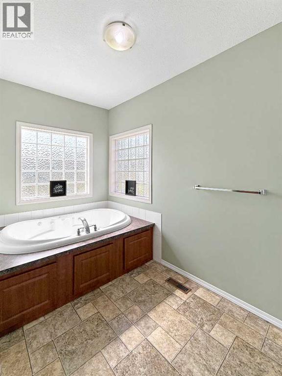 27 Keystone Place Property Photo 16