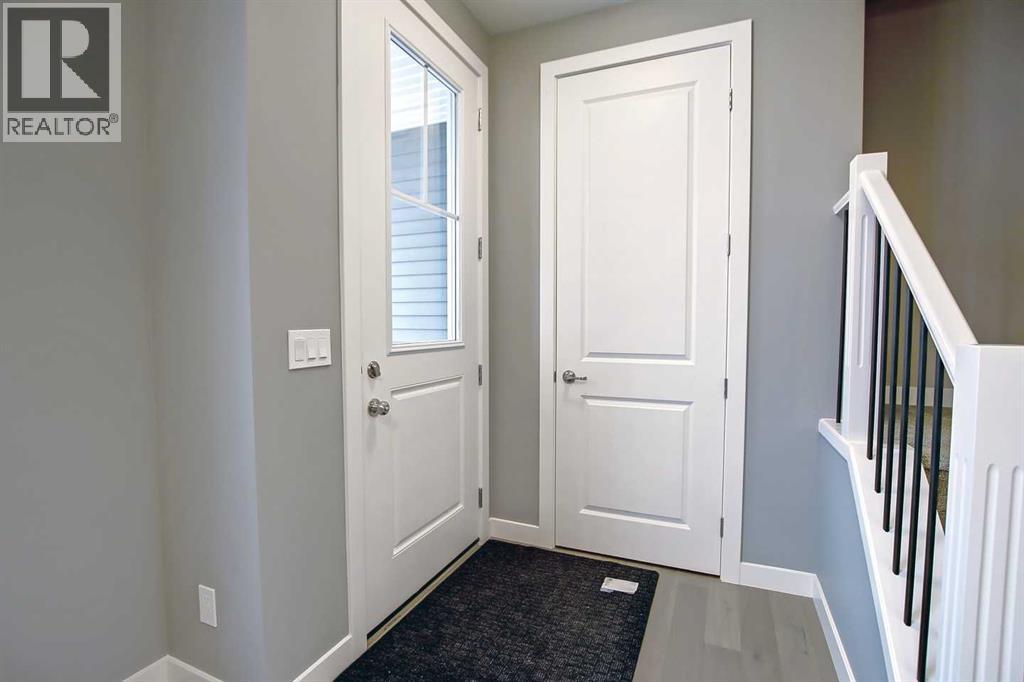 2089 Cobblespring Avenue Sw Property Photo 3