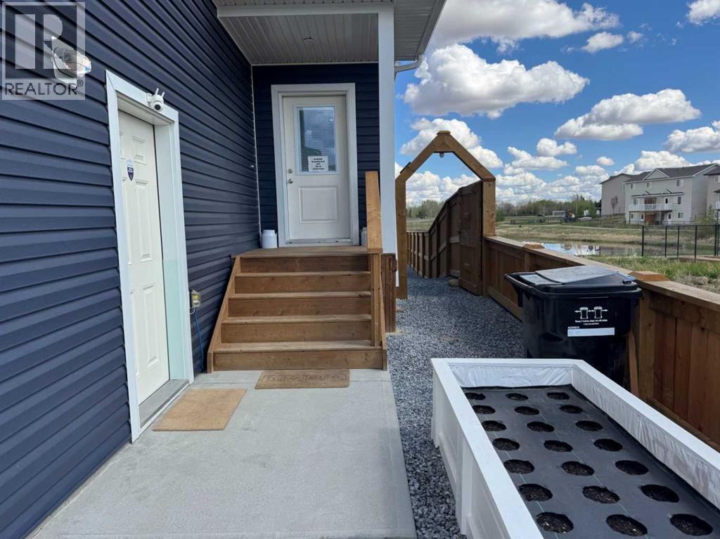 6812 50 Avenue Property Photo 3