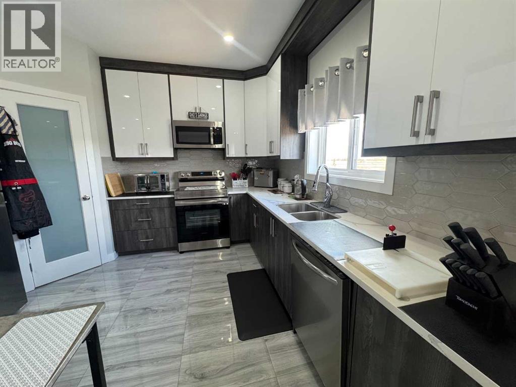 6812 50 Avenue Property Photo 9