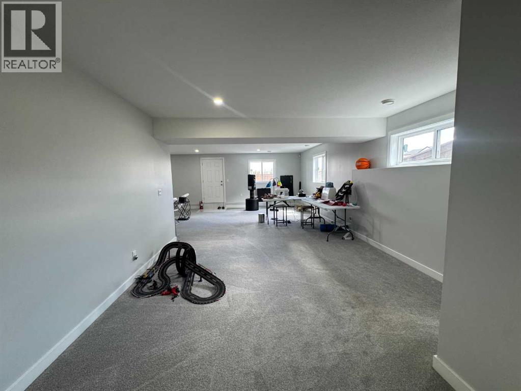 6812 50 Avenue Property Photo 32
