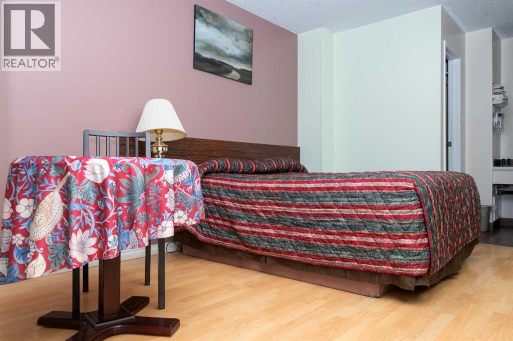 5507 50th Street Property Photo 15