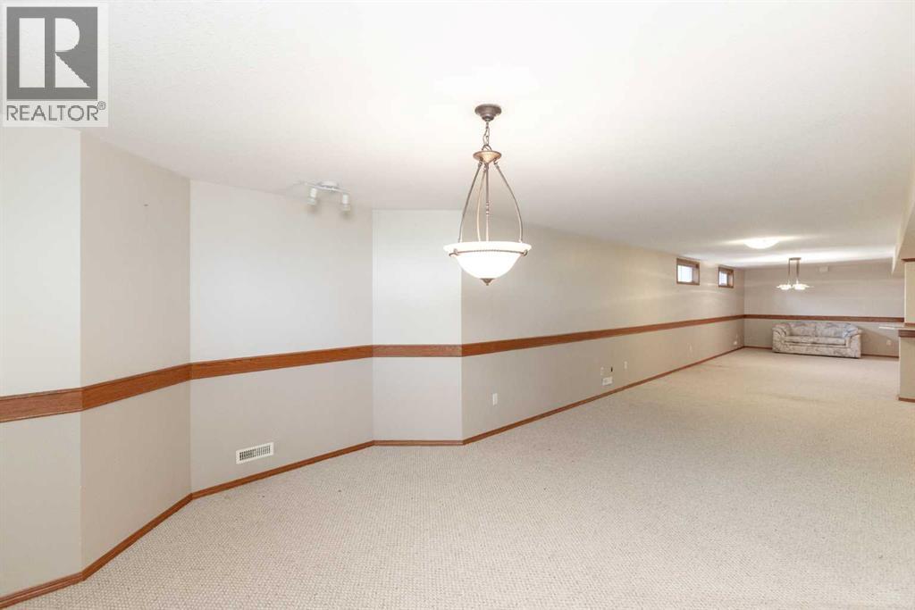 5949 45 Street Crescent Property Photo 30