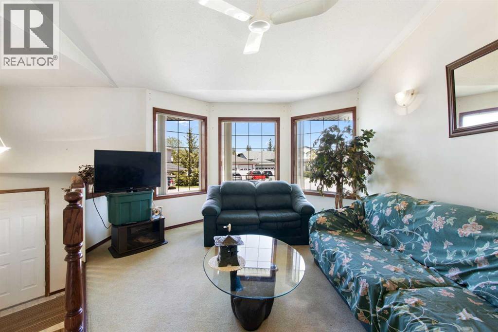 2 Madison Court Property Photo 3