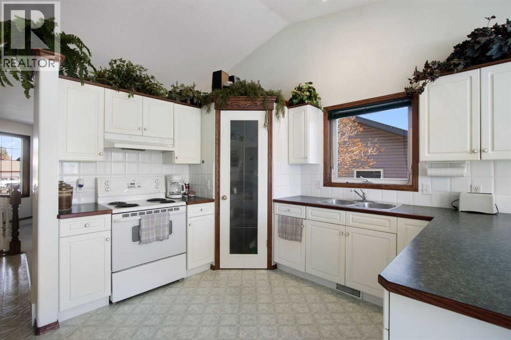 2 Madison Court Property Photo 11