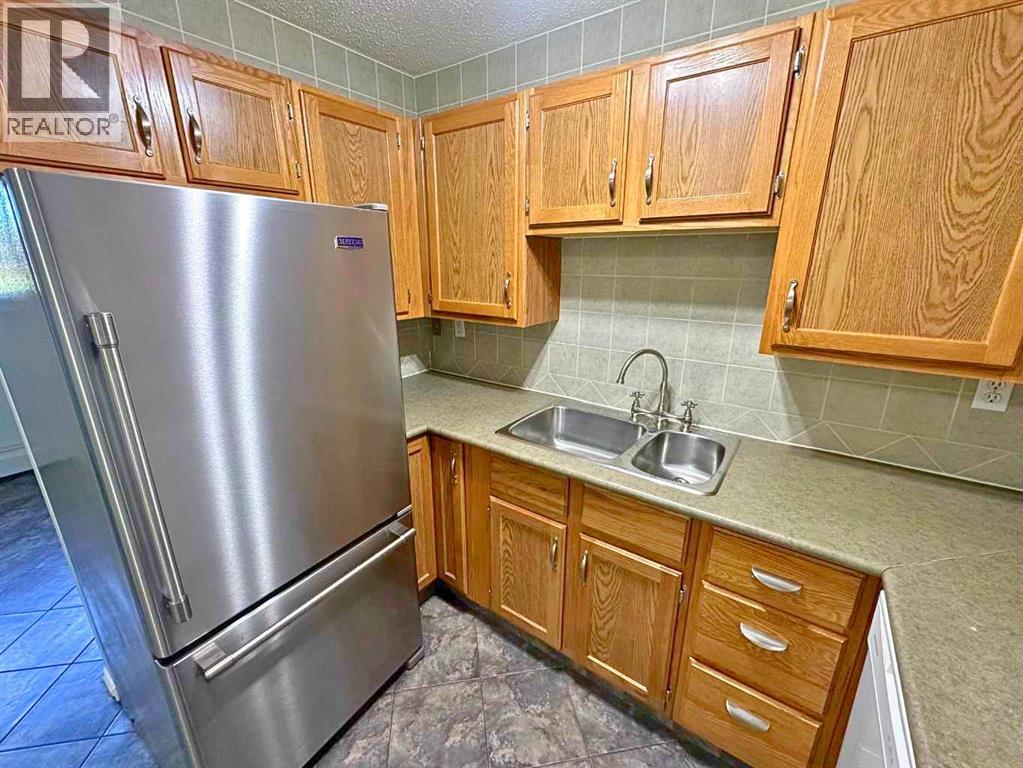 7031 Gray Drive Property Photo 3