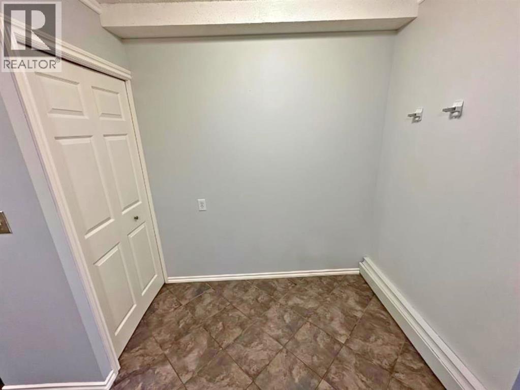 7031 Gray Drive Property Photo 8