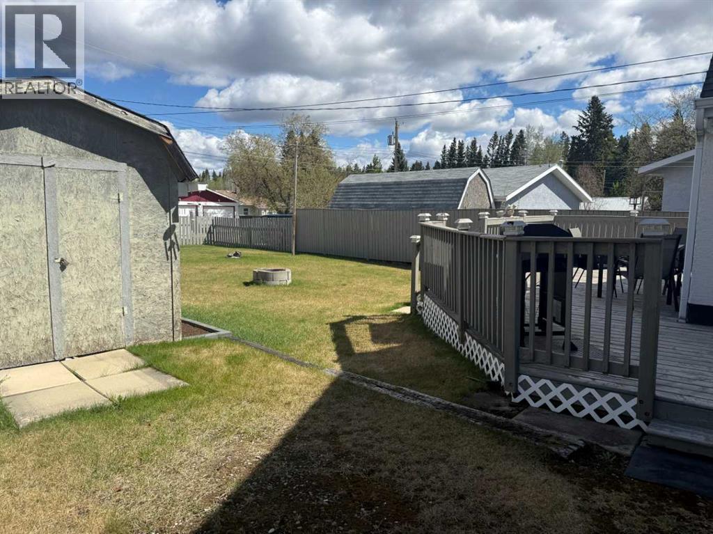 4820 17 Avenue Property Photo 12