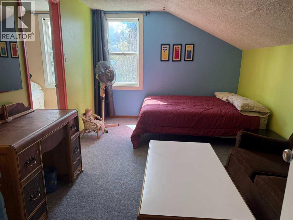 4820 17 Avenue Property Photo 37