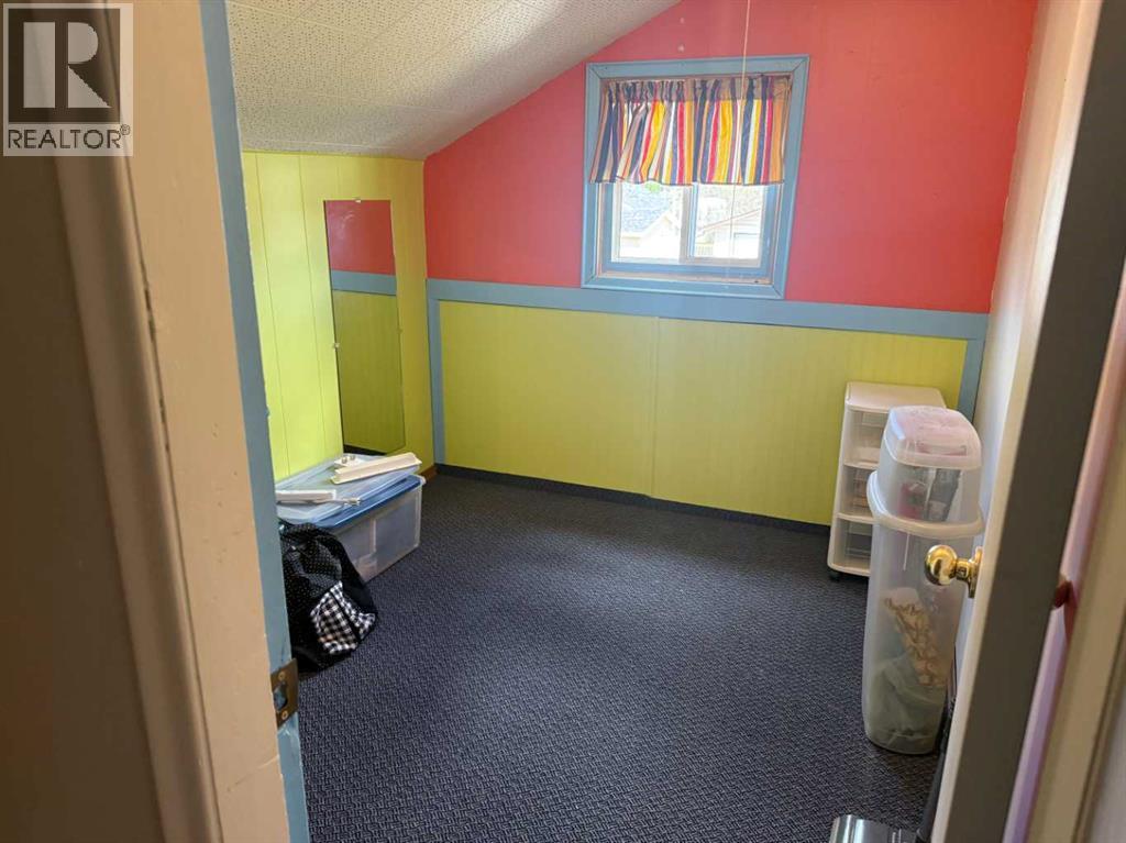 4820 17 Avenue Property Photo 39