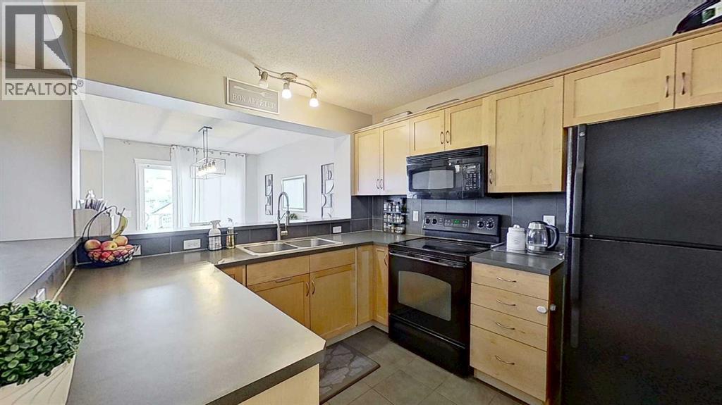 17 Sunset Heights Property Photo 10