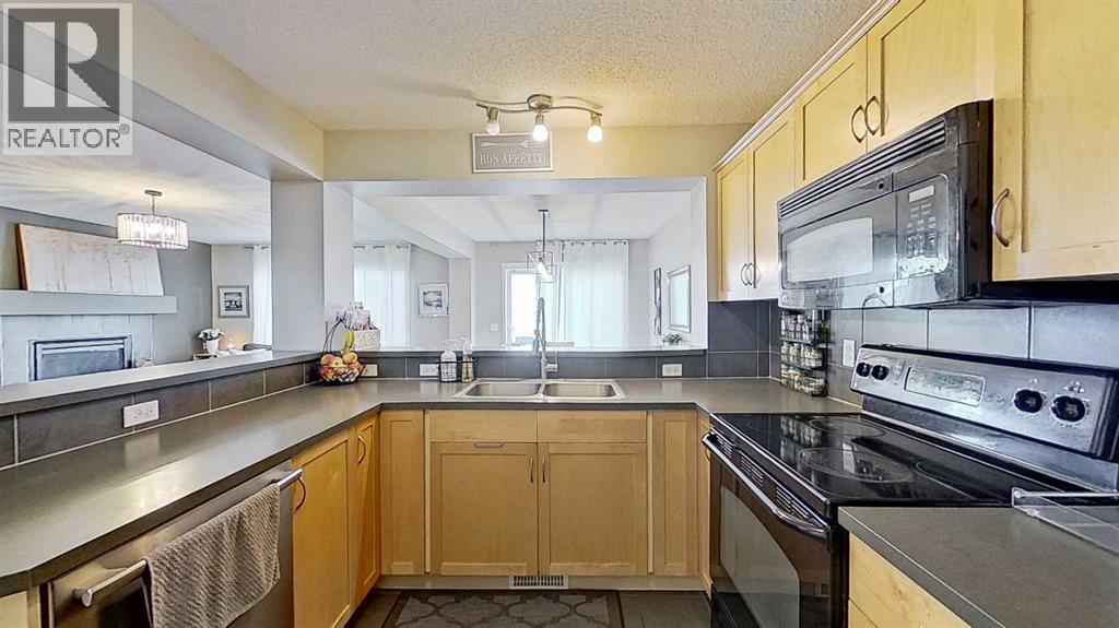 17 Sunset Heights Property Photo 11