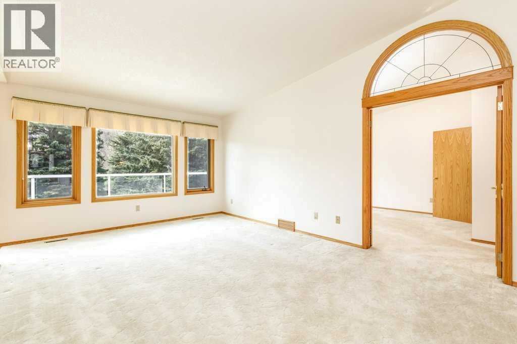 4700 Fountain Drive Property Photo 8