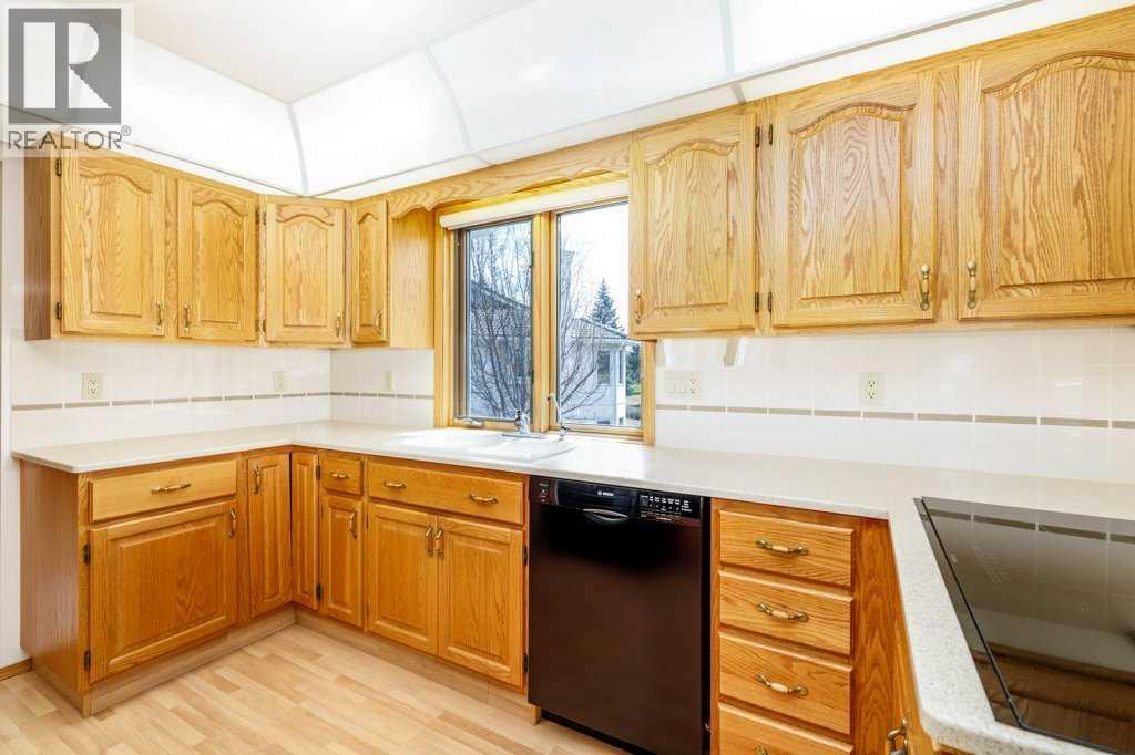 4700 Fountain Drive Property Photo 12