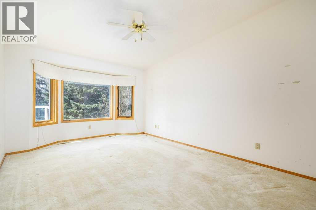 4700 Fountain Drive Property Photo 14