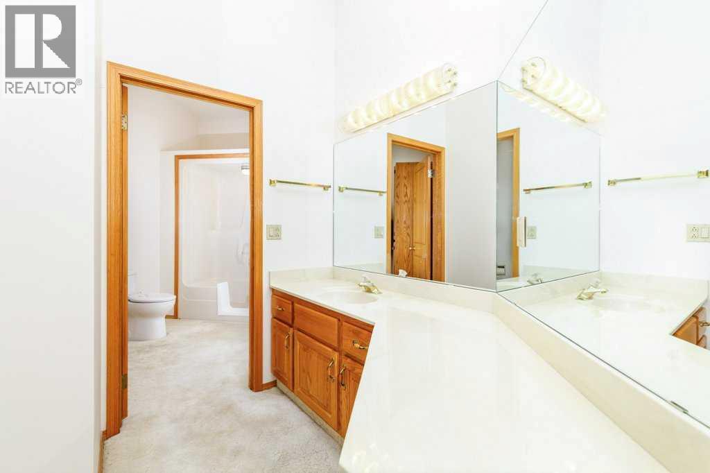 4700 Fountain Drive Property Photo 16