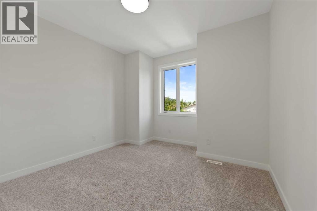 4608 81 Street Nw Property Photo 27