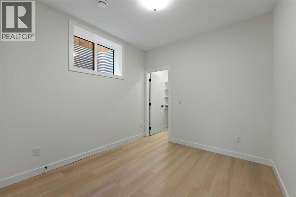 4608 81 Street Nw Property Photo 43