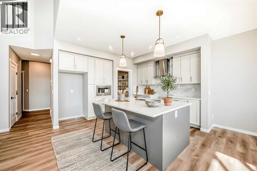 103 Mercado Crescent Se Property Photo 3