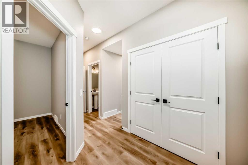 103 Mercado Crescent Se Property Photo 12