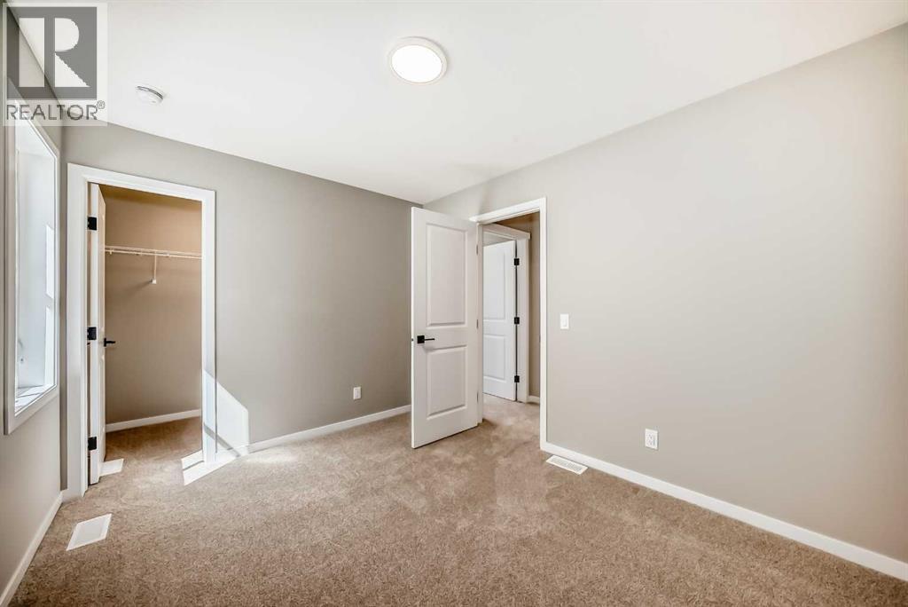 103 Mercado Crescent Se Property Photo 42