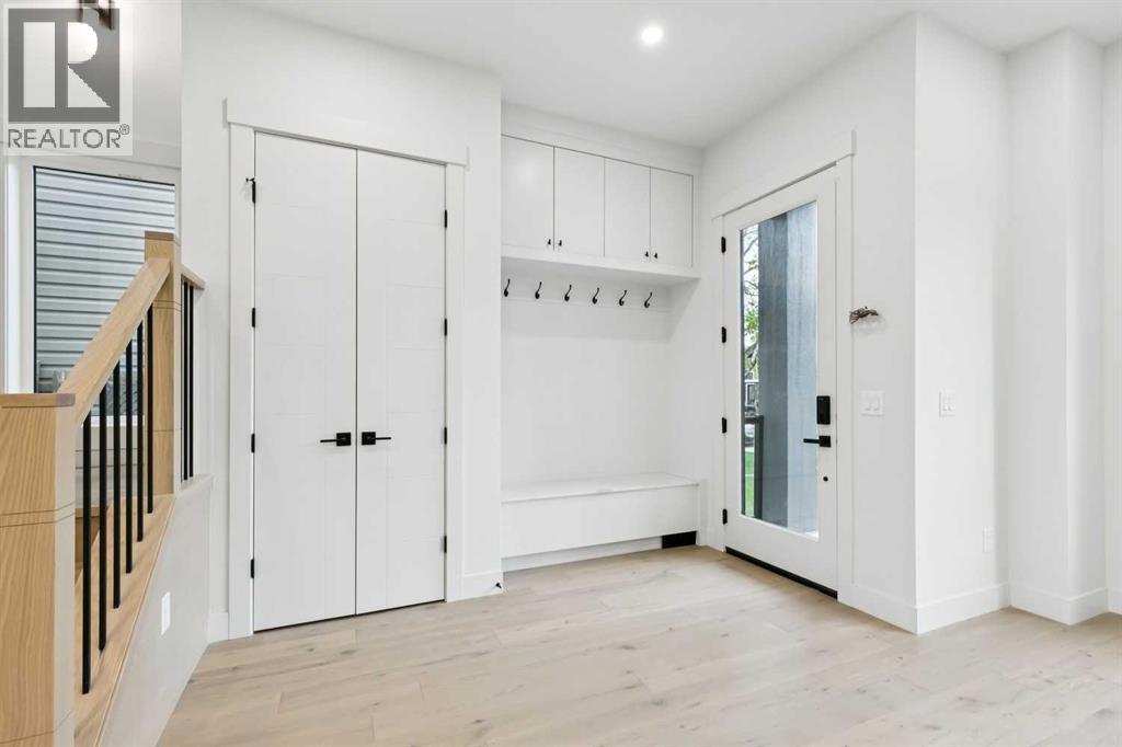2622 30 Street Sw Property Photo 4