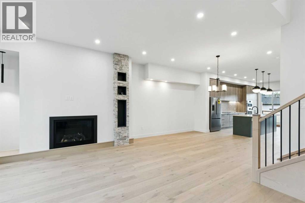2622 30 Street Sw Property Photo 5