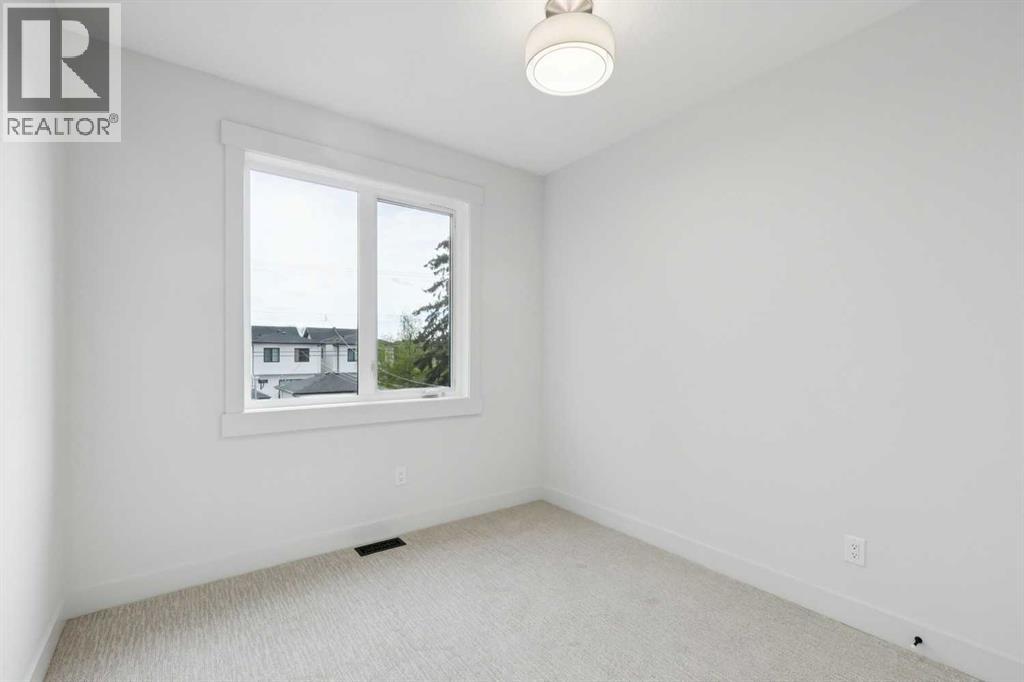 2622 30 Street Sw Property Photo 31