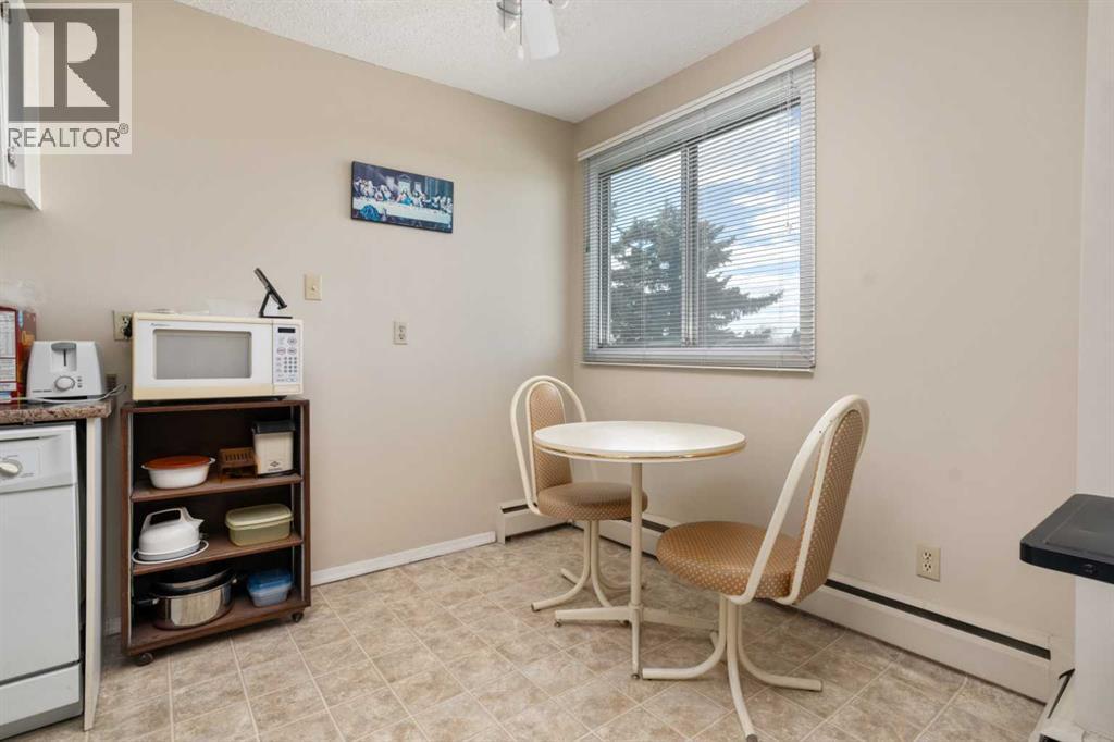 4501 51 Street Property Photo 5