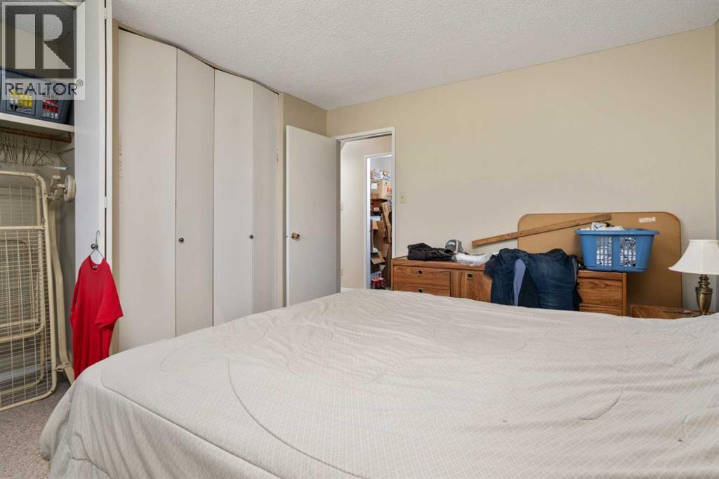 4501 51 Street Property Photo 9