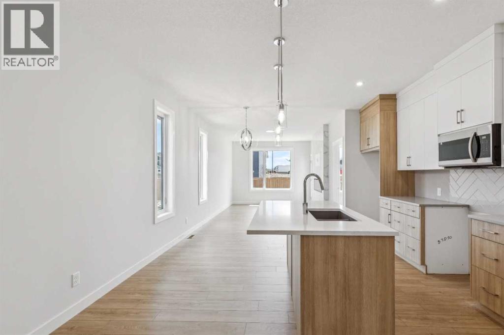 73 Southborough Square Property Photo 6