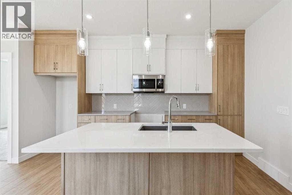 73 Southborough Square Property Photo 8