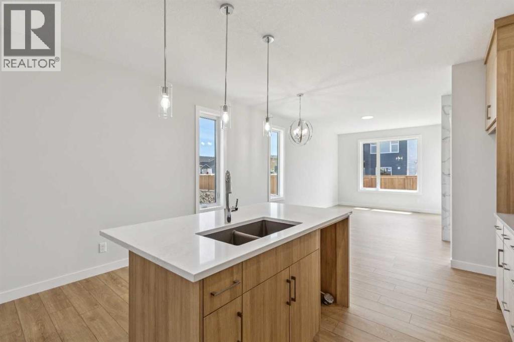 73 Southborough Square Property Photo 9