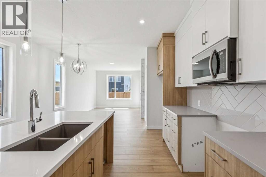 73 Southborough Square Property Photo 10