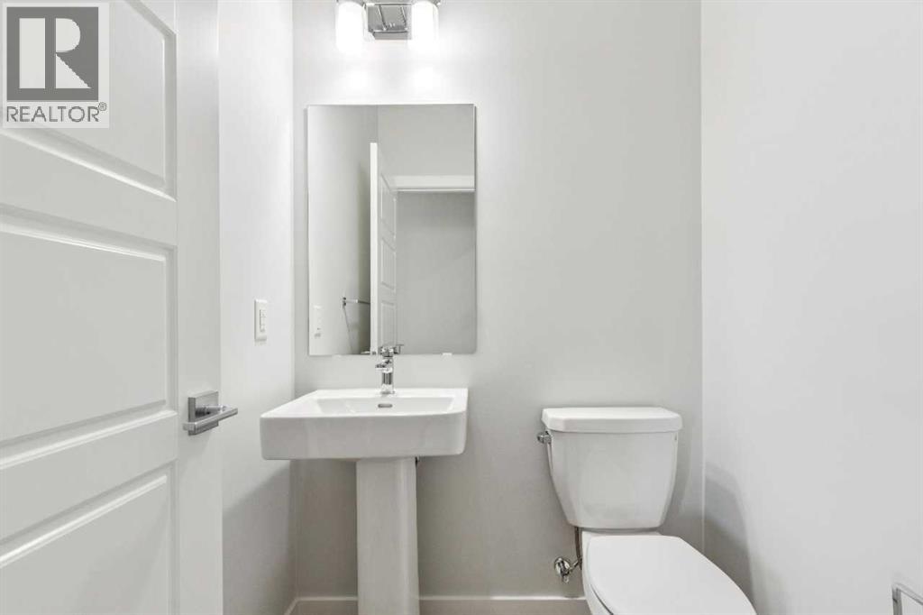 73 Southborough Square Property Photo 23