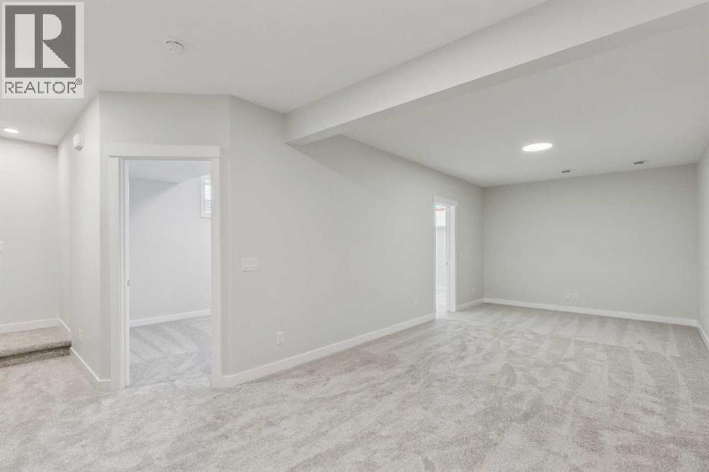 73 Southborough Square Property Photo 27